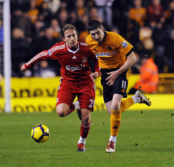 中表现亮眼 中表现亮眼